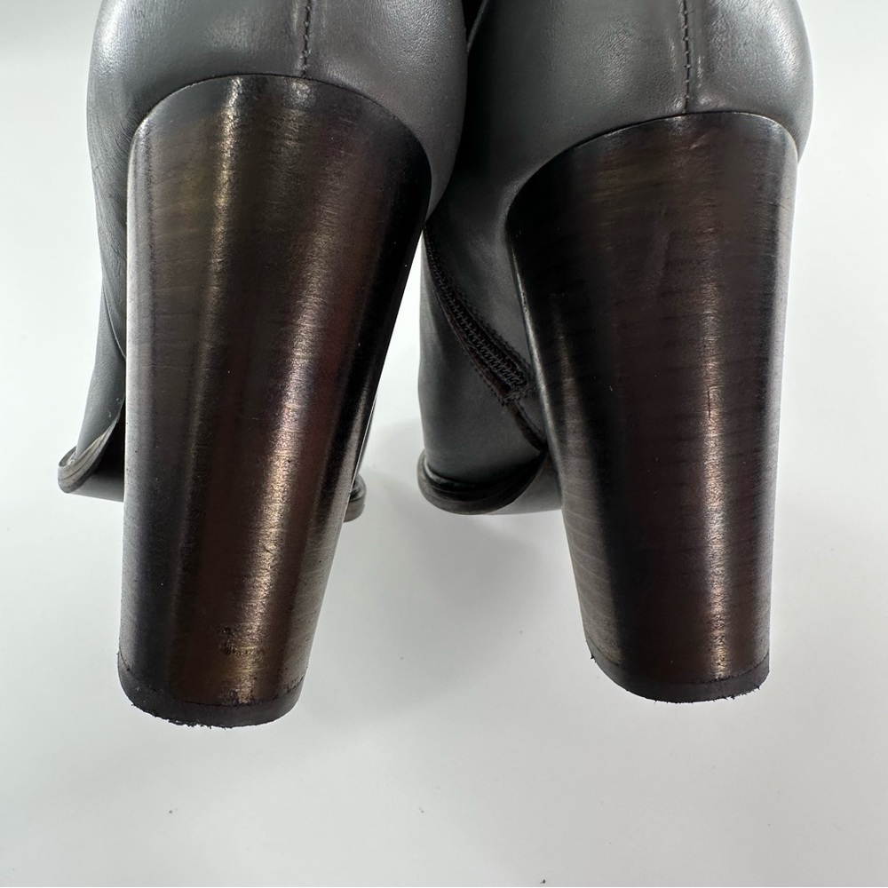 Vince womens ankle booties size 5 35 gray Italian leather boots - Picture 9 of 12